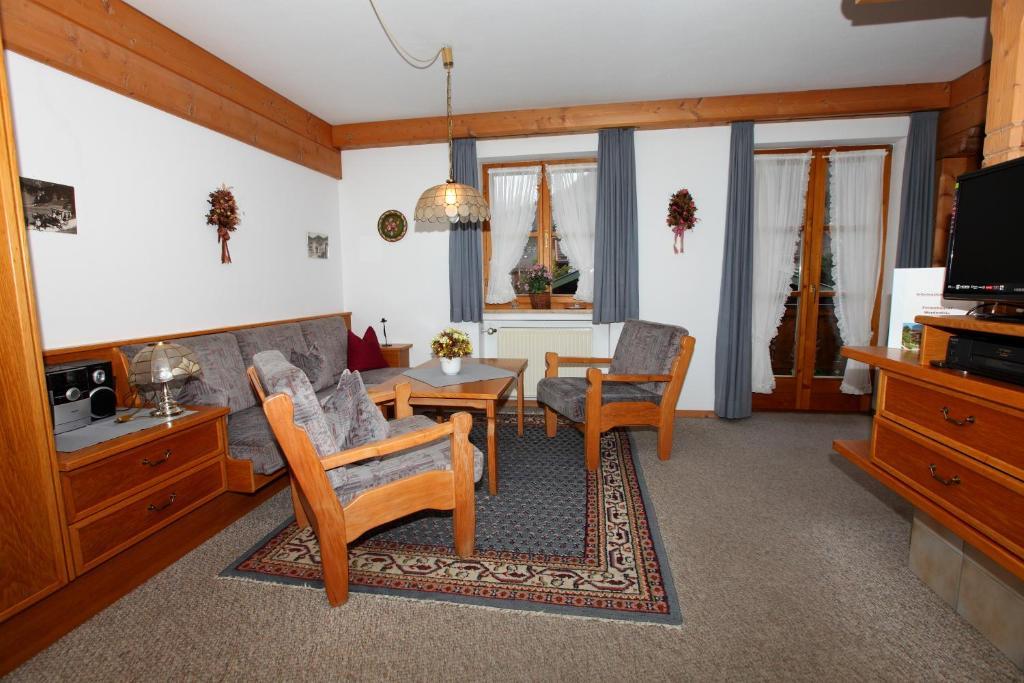 Ferienhaeuser Werdenfels Mittenwald Kamer foto