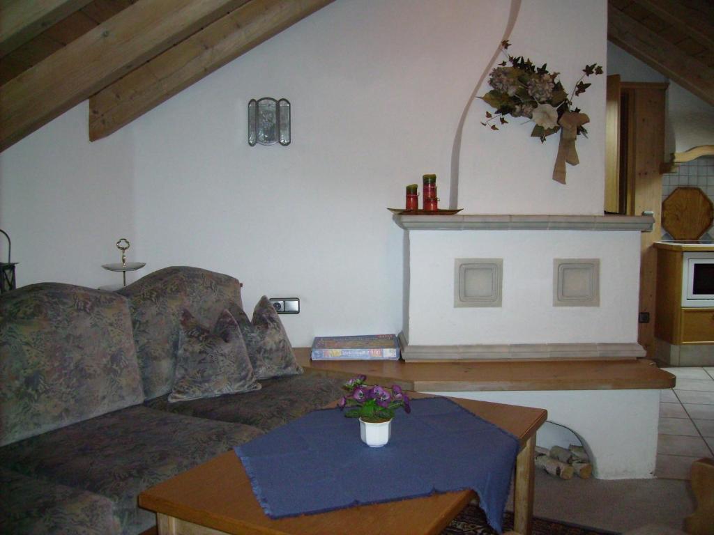 Ferienhaeuser Werdenfels Mittenwald Kamer foto